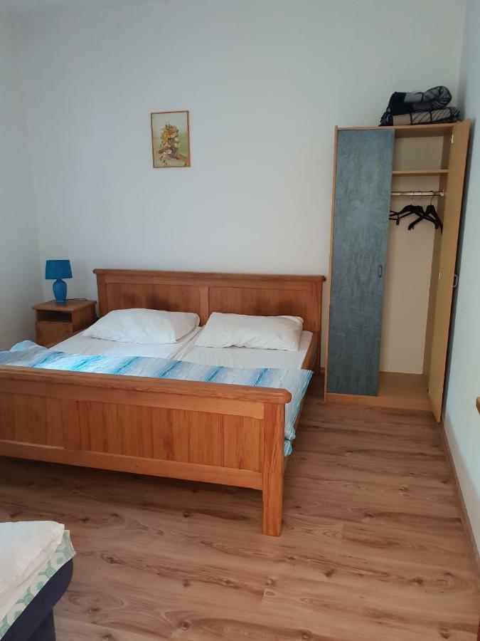 Apartman Nicolle Brzac Eksteriør billede